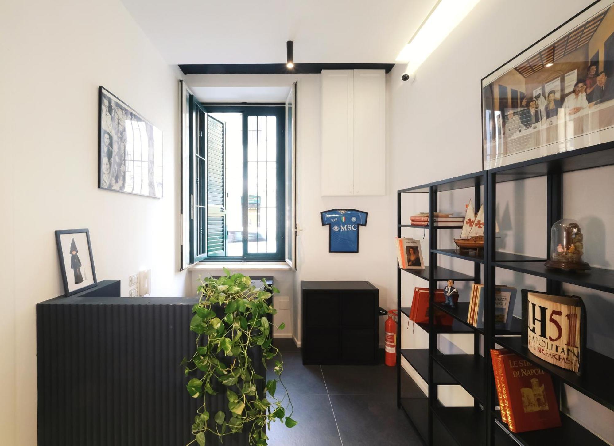 Lh51 Rooms Napoli Bagian luar foto