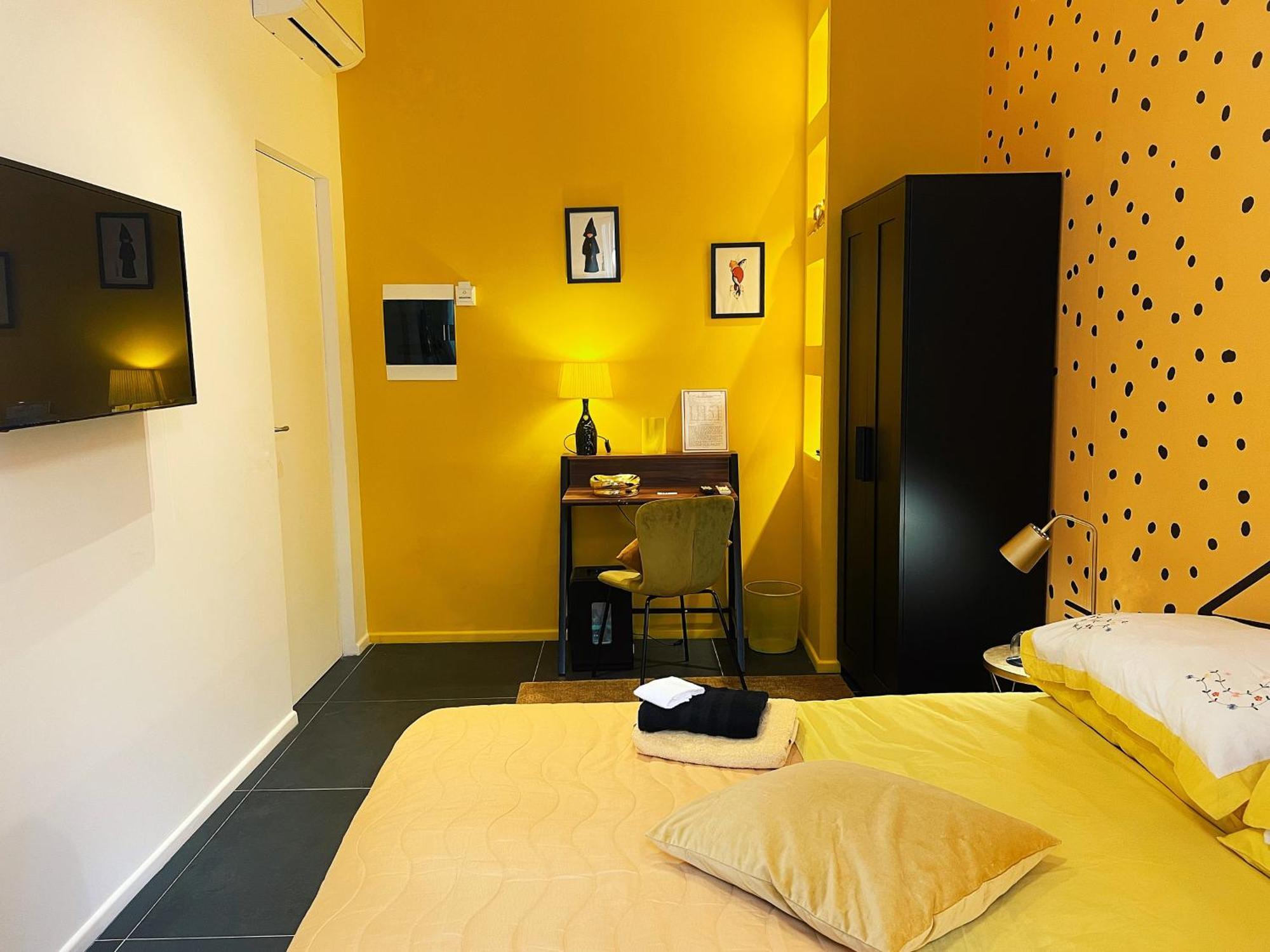 Lh51 Rooms Napoli Bagian luar foto